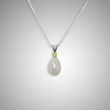 Pearl Pendant With Yellow Sapphire
